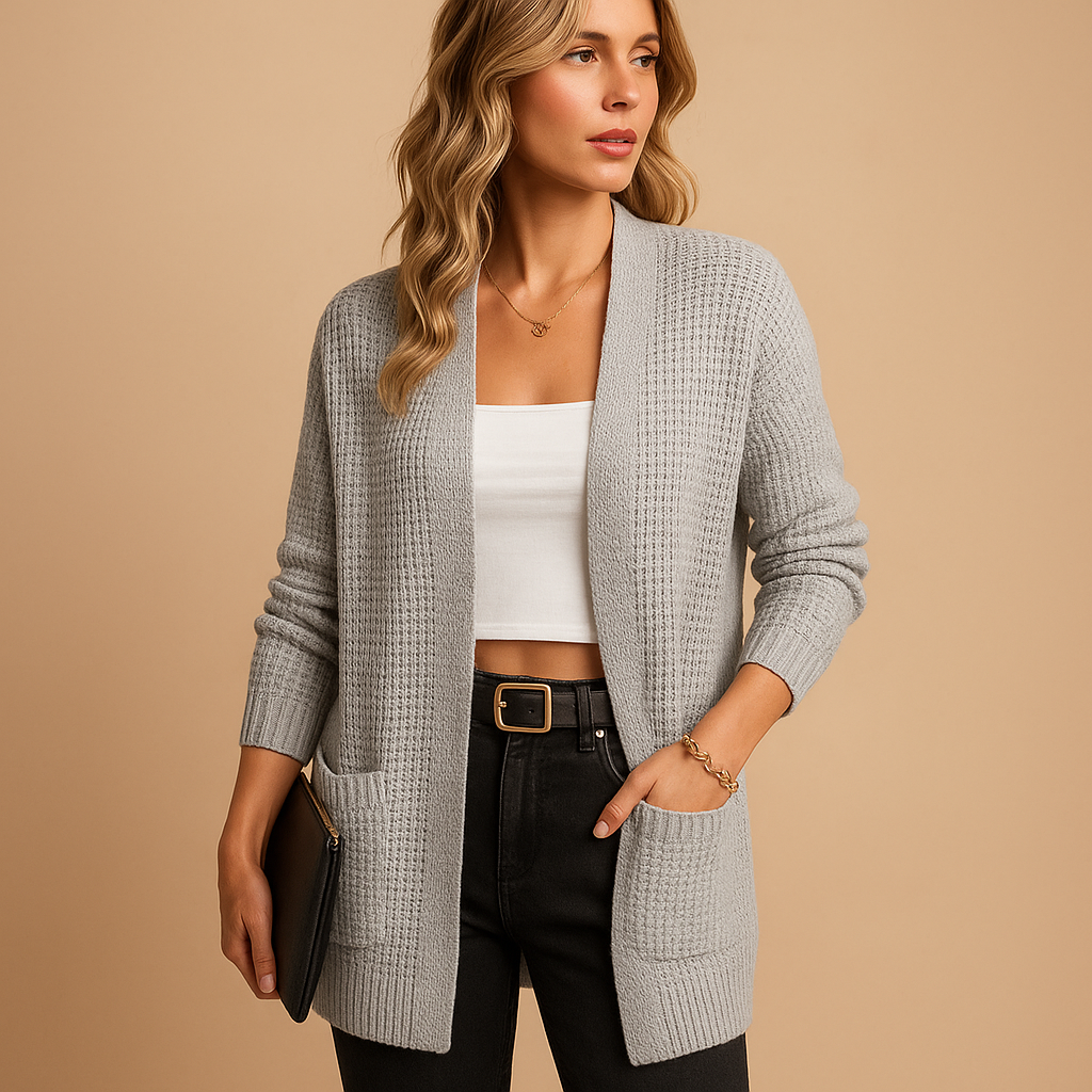 Strickjacke Damen Lang mit V-Ausschnitt und Taschen | Karina-Zermatt Boutique