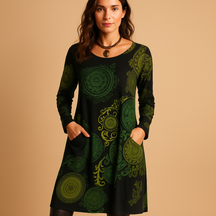 Bohemian Maxi Kleid mit langen Ärmeln und Taschen | Iris-Zermatt Boutique