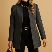 Eleganter taillierter Blazer für Damen aus atmungsaktivem Material | Lianne-Zermatt Boutique